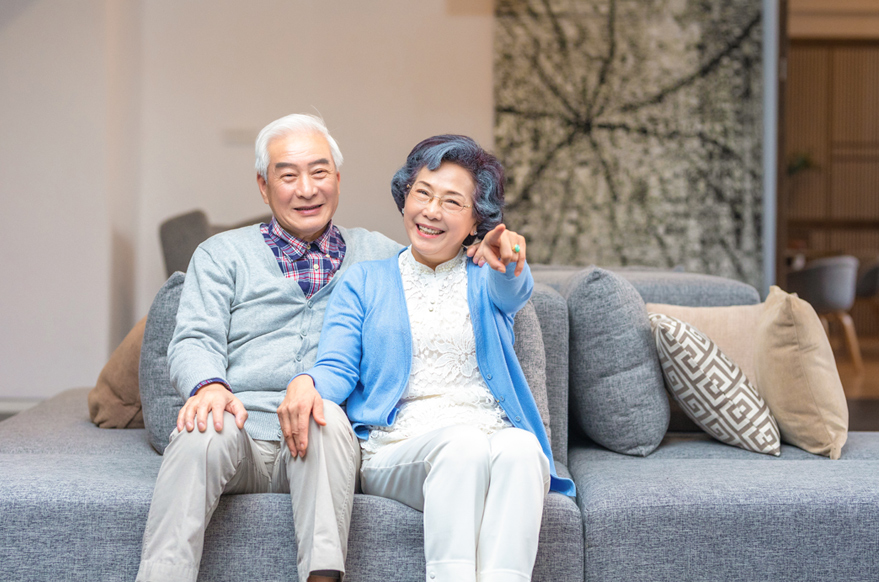 人臉識別快速測溫終端研發(fā)廠家（公交、學(xué)校、工地）_深圳捷易