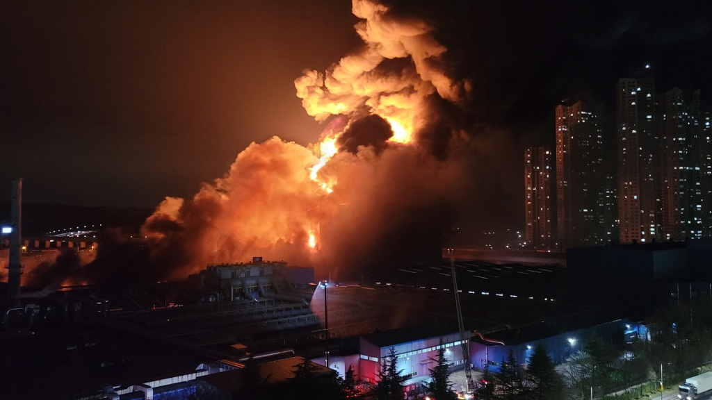 三光譜防明火攝像機(jī)：火災(zāi)檢測的智能化解決方案 